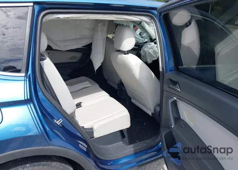 2018 Volkswagen Tiguan 2.0T Se/2.0T Sel z USA, uszkodzony, nr VIN 3VV3B7AX1JM115458